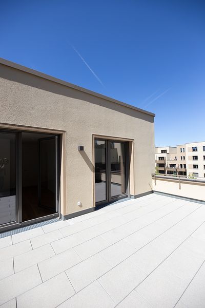 Exklusive 3-Zi.-Penthouse-Wohnung mit Einbauküche